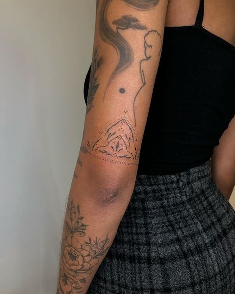 Ornamental Tattoos on Instagram: "Another view of this ornamental arm bracelet ✨" Under The Elbow Tattoo, Under Elbow Tattoos For Women, Ornamental Elbow Tattoo, Ornamental Tattoo Design Arm, Ornamental Arm Tattoo, Ornamental Tattoo Sleeve, Ornamental Tattoos, Tricep Tattoos, Back Of Arm Tattoo