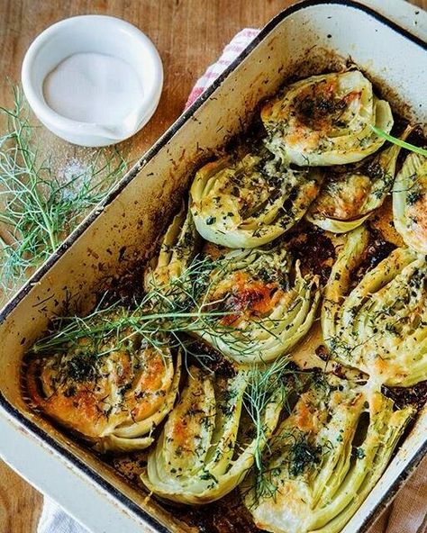 Braised Fennel, Fennel Recipe, Italian Side Dishes, Fennel Recipes, Veggie Dishes, Tortellini, Vegetable Side Dishes, Vegetable Dishes, Vegetarian Dishes