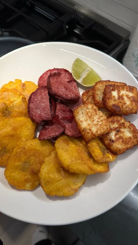 Dominican Breakfast Ideas, Dominican Breakfast, Dominican Republic Food, Dominicano Recipes, Dominican Food, Food Babe, Healthy Food Dishes, Healthy Food Motivation, Healthy Lifestyle Food