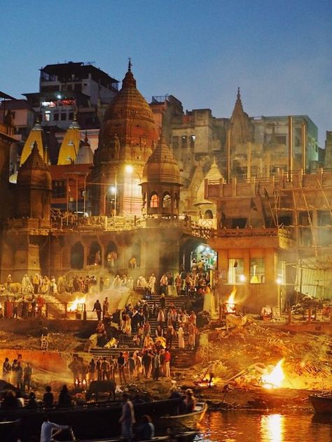 Manikarnika Ghat, India Honeymoon, India Vacation, Weather In India, Backpacking India, Amazing India, India Culture, India Photography, Nepal Travel