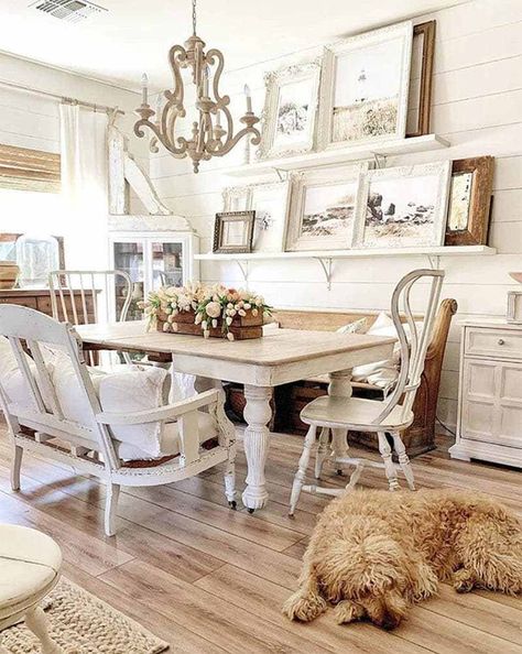 Modern Farmhouse Ideas, Vintage Porch, Fresh Farmhouse, Farmhouse Decorating, Country Sampler, Country Cottage Decor, Farmhouse Decor Living Room, The Farmhouse, Farmhouse Dining Room