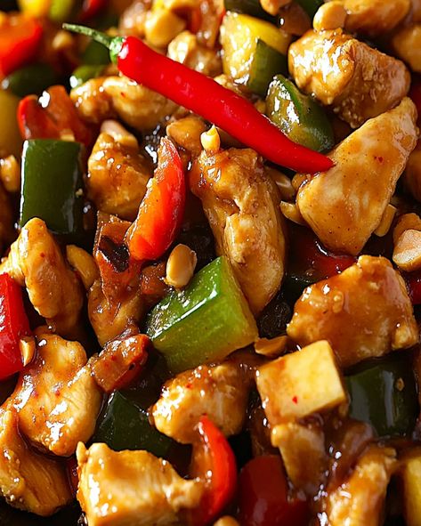 Kung Pao Chicken Noodles, Pei Wei Kung Pao Chicken Recipe, Easy Kung Pao Chicken Recipe, Kung Pao Chicken Recipe Easy, Kung Pow, Chicken Recipe Easy, Kung Pao Chicken Recipe, Chinese Stir Fry, Kung Lao