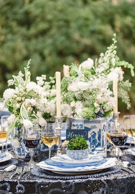 Beautiful blooms take center stage in this spring table design. Using classic dishware and charming candlesticks, this entertaining inspiration is perfect for your next party. Blue And White Dishes, Chinoiserie Wedding, White Ginger Jars, Jar Design, Beautiful Table Settings, White Dishes, Pretty Tables, Blue And White China, Flowers White