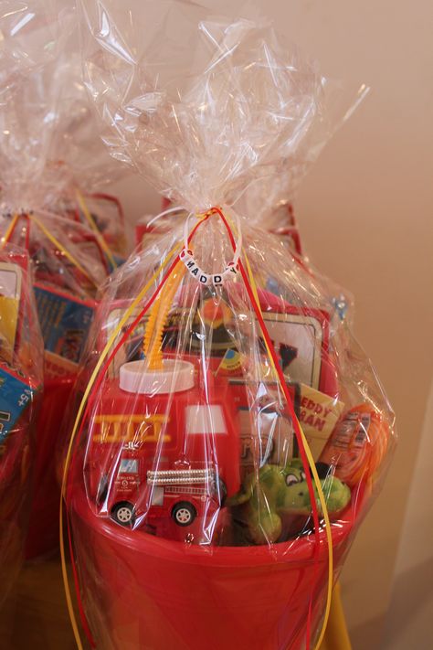 Kid Favors Firetruck Party Favor, Farm Parties, Firetruck Party Favors, Goody Bag Ideas, Fireman Party, Firetruck Birthday Party, Firefighter Party, Fire Truck Party, Fireman Birthday