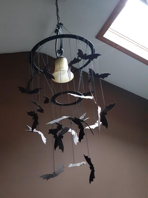 Diy Goth Lamp, Diy Room Decor Goth, Diy Goth Bedroom, Diy Dark Decor, Goth Room Diy, Goth Diy Room Decor, Alt Room Decor Diy, Goth Room Ideas Bedrooms, Goth Crafts Diy