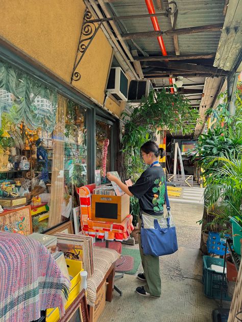 Cubao Expo Outfit, Cubao Expo Aesthetic, Vintage Filipino Aesthetic, Old Philippines Aesthetic, The Philippines Aesthetic, Slice Of Life Aesthetic, Filipino Aesthetic, Filipino Debut, Anik Anik