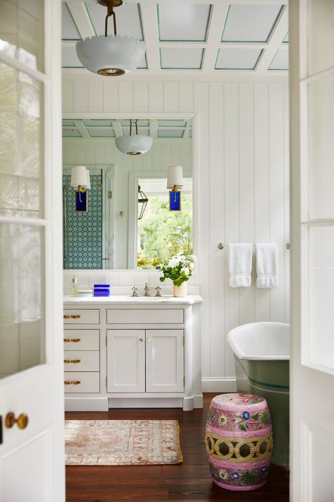 Jayne Design Studio Historic Charleston House Bath Charleston House, Swags And Tails, Double House, Cottage Bath, Veranda Magazine, Uk House, Oval Room Blue, Georgian Townhouse, Beach Luxury