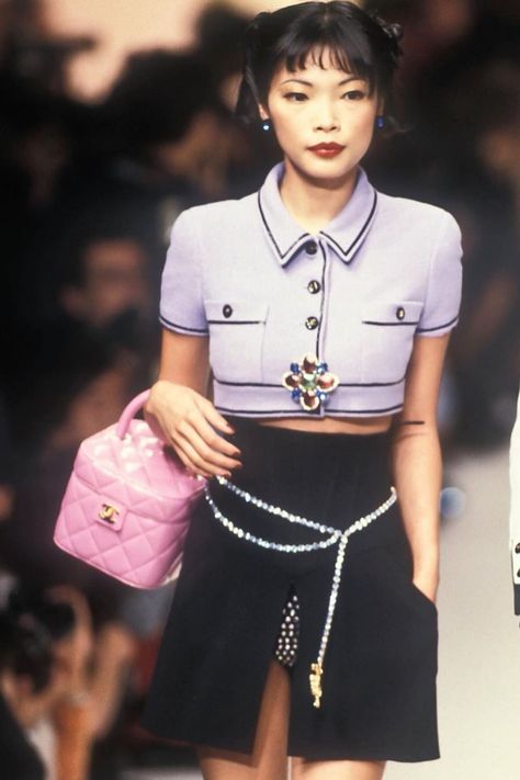 Timeless Fashion — Navia Nguyen for Chanel Spring, 1995 Chanel Spring 1995, Rolling Loud Festival, 2023 Images, Rolling Loud, 90s Runway Fashion, Runway Fashion Couture, Mode Chanel, 90s Fashion Outfits, Couture Mode