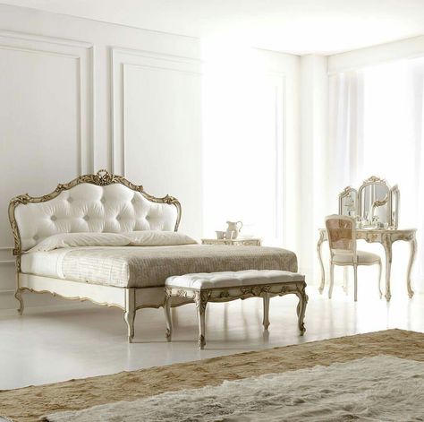 Classic Bedroom Furniture, Dressing Design, Classical Furniture, Kabinet Dapur, White Bed, Luxury Bedroom Master, Classic Bedroom, Bedroom Bed Design, Bed Furniture Design