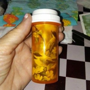 Pill Bottle Crafts, Pill Bottle, Pretty Storage, Pill Container, Pill Bottles, Medicine Bottles, Aura Colors, Sewing Needles, Bottle Storage