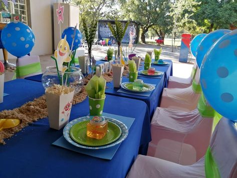 Baby Shark Table, Shark Birthday Theme, Shark Birthday Party Ideas, Nemo Birthday Party, Finding Nemo Birthday, Baby Shark Birthday Party, Fairytale Birthday, Nemo Birthday, Barnyard Birthday Party