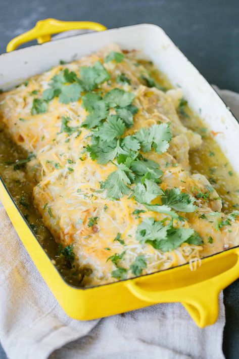 Chicken Enchilada Verdes Mediterranean Diet Chicken, Chicken Enchiladas Verde, Chicken Verde, Mediterranean Lifestyle, Mediterranean Chicken, Chicken Enchilada, Sustainable Food, Chicken Enchiladas, Mediterranean Diet Recipes