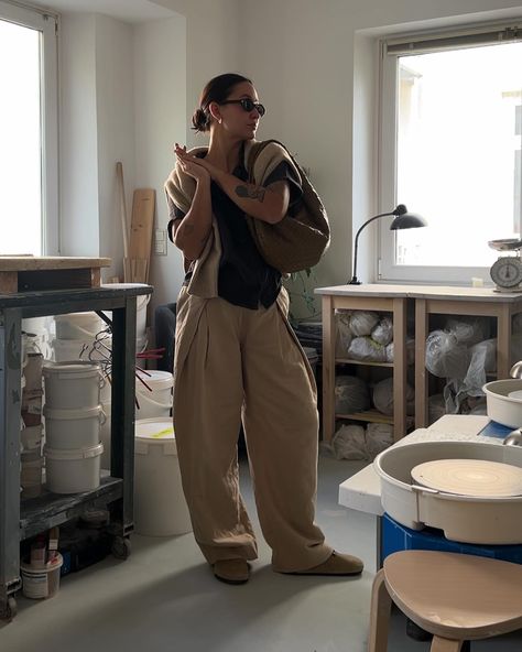 Ceramic studio outfits lately 💞 Ceramics Studio Aesthetic, Home Ceramic Studio Work Spaces, Anna Lambert Ceramics, Studio Outfits, Clothing Studio, Ceramic Studio, Style Inspiration, Ceramics, On Instagram