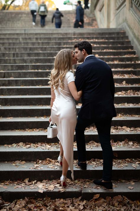 Couples Photos On Stairs, How To Pose On Stairs Couple, Couple Pose On Stairs, Couple Stairs Poses, Couples On Stairs, Stairs Couple Photoshoot, Engagement Photos On Steps, Stair Engagement Photos, Couple Stairs Photography