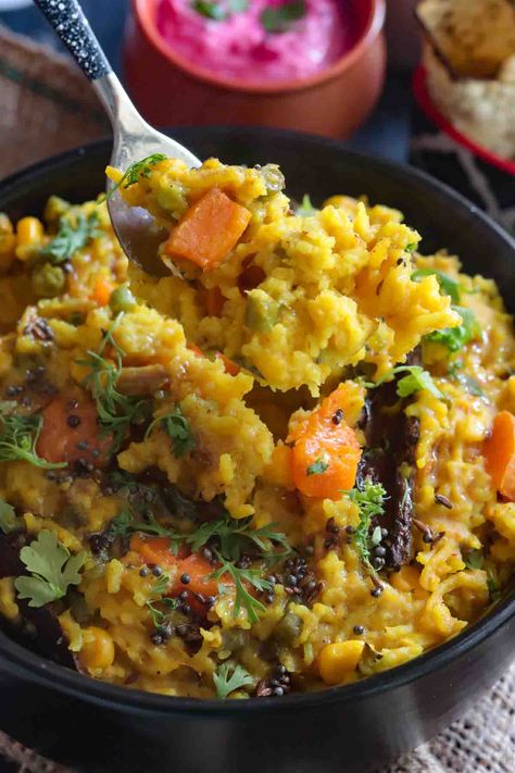 Kitchari Instant Pot, Vegetable Khichdi Recipe Indian, Khichdi Recipe Indian, Instant Pot Indian Recipes, Toor Dal Recipe, Kitchari Recipe, Masala Khichdi, Vegetable Masala, Khichdi Recipe