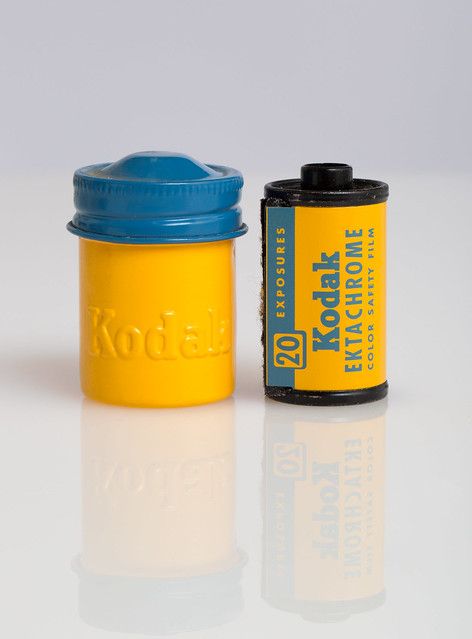 Kodak Ektachrome, Film Camera Photography, Film Canister, Photographic Film, Barber Shop Decor, Film Photography Tips, Kodak Film, Film Roll, Old Cameras