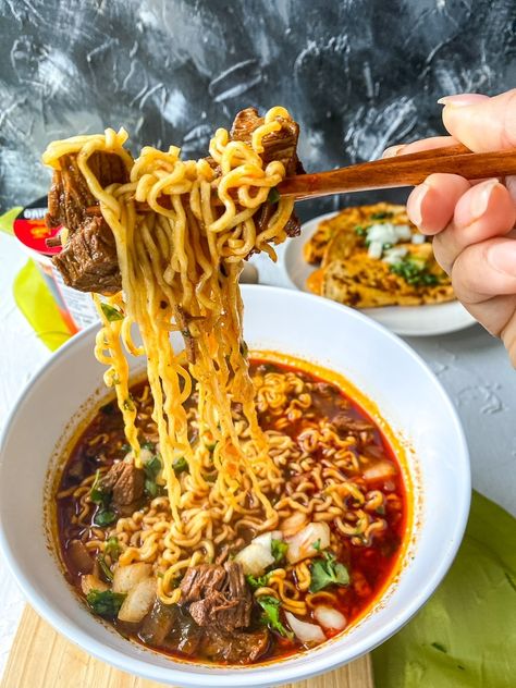 Birria Ramen with Beef: Pressure Cooker Method - Razzle Dazzle Life Ramen With Beef, Birria Ramen, Beef Birria Recipe, Beef Ramen, Ramen Recipes Easy, Dried Peppers, Thanksgiving Menu Ideas, Ramen Recipes, Salad Pasta