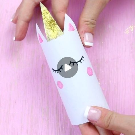 Toilet Paper Roll Crafts Unicorn, Unicorn Toilet Paper Roll Craft, Toilet Paper Roll Unicorn, Diy Unicorn Decorations, Unicorn Crafts For Kids, Paper Towel Crafts, Unicorn Craft, Diy Unicorn, To Try