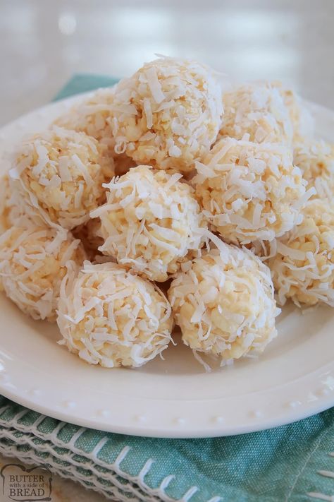 Rice Krispie Coconut Snowballs Rice Krispie Coconut Cookies, Rice Krispie Snowballs, Coconut Rice Crispy Treats, Fresh Coconut Recipe, Coconut Rice Krispie Treats, Coconut Treats, Coconut Recipes Dessert, Rice Krispies Recipe, Almond Rice