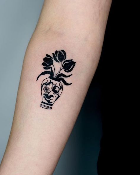 Vase With Tulips Tattoo, Give And Take Tattoo, Tulip Vase Tattoo, Skull Vase Tattoo, Tulip Tattoo Traditional, Fiddle Head Fern Tattoo, Tulip Stamp Tattoo, Small Vase Tattoo, Small Traditional Flower Tattoo