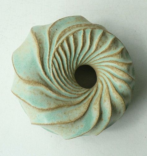 Organic Clay Forms, Hollow Natural Ceramic Forms, Organic Ceramic Sculpture, Ceramic Sculpture Figurative, Pottery Pots, Organic Ceramics, Advanced Ceramics, Pottery Handbuilding, Garden Pottery