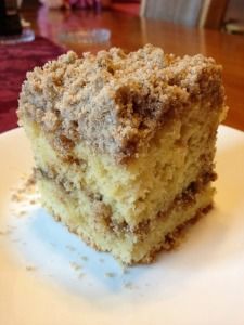 Joy Of Baking, Sour Cream Coffee Cake, Cinnamon Cake, Coffee Cake Recipes, A Piece Of Cake, Crumb Cake, Piece Of Cake, Breakfast Cake, Breakfast Treats