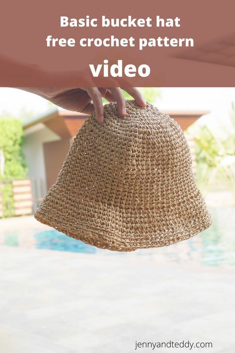 Raffia Hat Pattern, Basic Crochet Hat, Bucket Hat Pattern Free, Crochet Hat Tutorial, Crochet Hat With Brim, Crochet Hat For Beginners, Bucket Hat Pattern, Crochet Summer Hats, Easy Crochet Hat