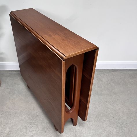 Listed on VNTG.com: MCM Compact Drop Leaf Gate Leg Teak Dining Table by Bendt Winge | #vntg #vintage Drop Leaf Table Vintage, Mcm Table, Danish Dining Table, Teak Dining Table, Drop Leaf Table, Oval Table Dining, Mid Century Danish, Leaf Table, City Furniture