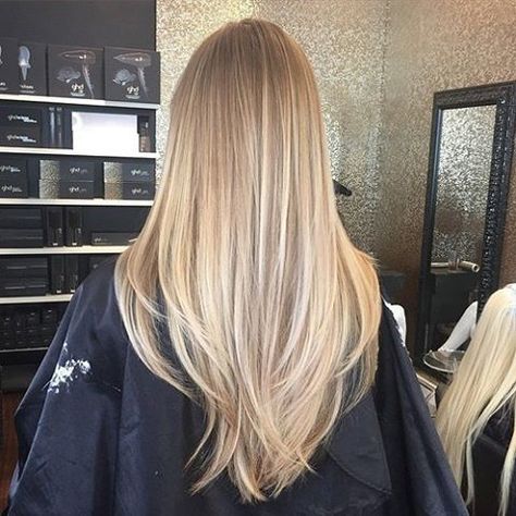 Morning hair goals! Blond Balayage, Blonde Hair Inspiration, Blonde Hair Shades, Blonde Hair Looks, Hair Shades, Brown Blonde Hair, Long Blonde, Long Blonde Hair, Grunge Hair