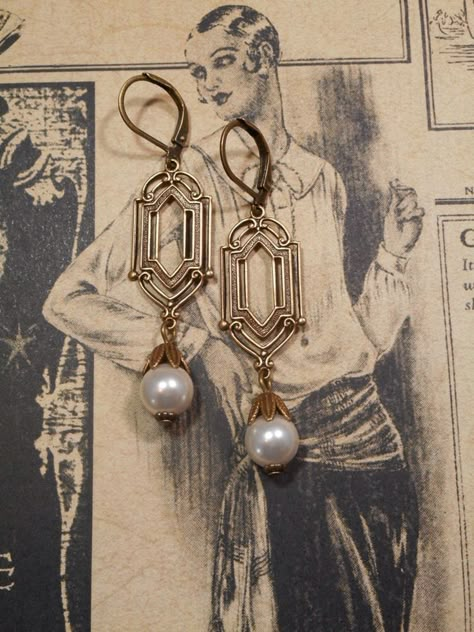 20s Accessories Jewelry, Art Deco Jewelry 1920s Vintage, Art Deco Clothing 1920s Style, Art Deco Aesthetic Outfit, 30s Jewelry, Art Deco Outfit, Art Deco Clothing, Gatsby Jewelry, Daisy Buchanan