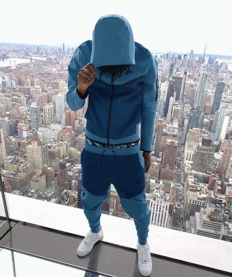 Uk Drip Wallpaper, Nike Tech Fleece Azul, Central Cee Nike Tech, Central Cee Tech Fleece, Nike Tech Outfit Men, Nike Tech Outfit, Nike Tech Fleece Outfit Men, Nike Tech Fleece Men, Nike Tech Tracksuit