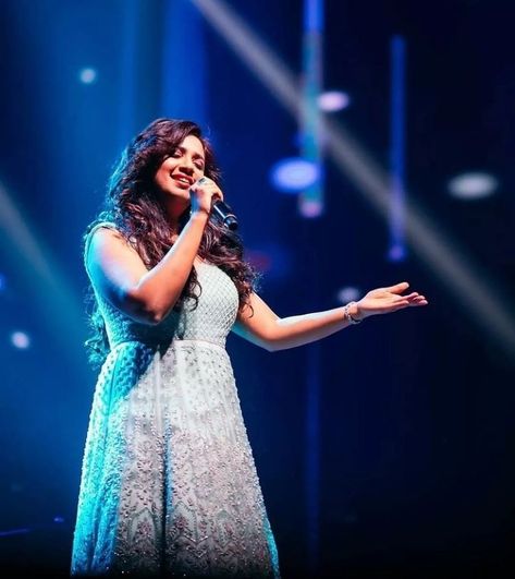 Shreya Ghoshal Hd Wallpaper, Shreya Ghoshal Singing, Arijit Singh Photos Sketch, Arijit Singh Photos New, Armpit Girl, Vrindavan Photography Pictures, Faith Hope Love Tattoo, Jassi Gill, Bengali Art