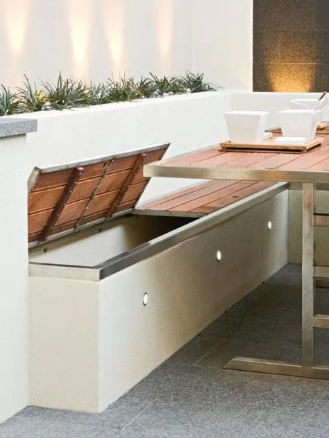 outdoor built in corner bench with LED lights and a lot of storage space Patio Furniture Storage, Small Patio Furniture, Bench Seating Kitchen, Rooftop Patio Design, Corner Seating, Storage Bench Seating, Courtyard Design, Rooftop Patio, Built In Seating