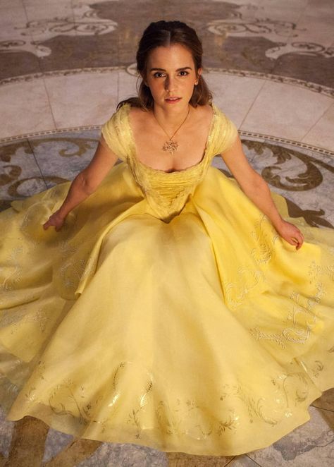 Belle Outfit, Emma Watson Belle, Beast Costume, Belle And Beast, Disney Belle, Belle Beauty And The Beast, Yellow Gown, Belle Beauty, Belle Dress