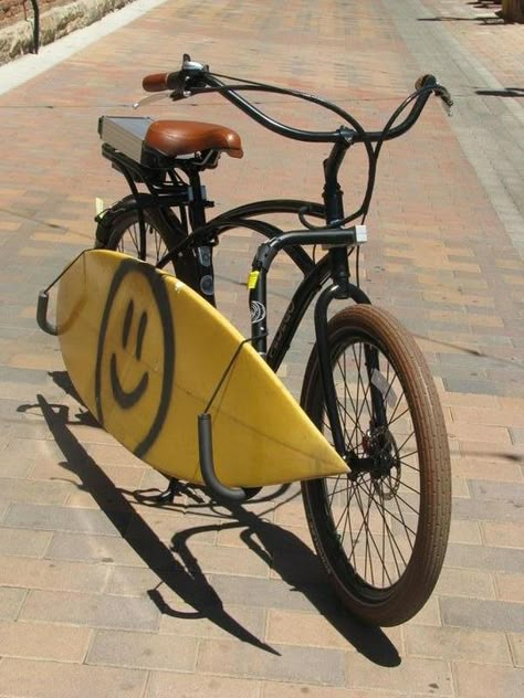 Surfergirl Style, Surf Aesthetic, Beach Cruisers, Surfing Photos, Electric Bicycles, Ride The Wave, I Want To Ride My Bicycle, Beach Bike, Beach Cruiser