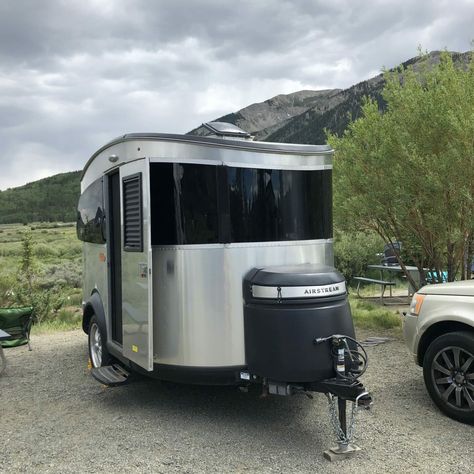 Ease of operation and great style were the key reasons for the purchase of this 2017 Airstream Basecamp. Towed with a Land Rover LR2 this trailer can be hitched and unhitched in 15 minutes by a single person. Traveled with another person or four cats ….. but not both. Excellently maintained over five years allowing […] Five Year Plan, Airstream Basecamp, Four Cats, Airstream For Sale, Airstream Trailers For Sale, Airstream Trailers, Vintage Campers, Santa Fe New Mexico, Year Plan