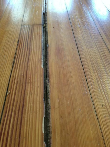 Diy Hardwood Floor Refinishing, Diy Hardwood Floors, Wood Floor Repair, Prefinished Hardwood Floors, Refinish Wood Floors, Old Wood Floors, Prefinished Hardwood, Clean Hardwood Floors, Cleaning Wood Floors