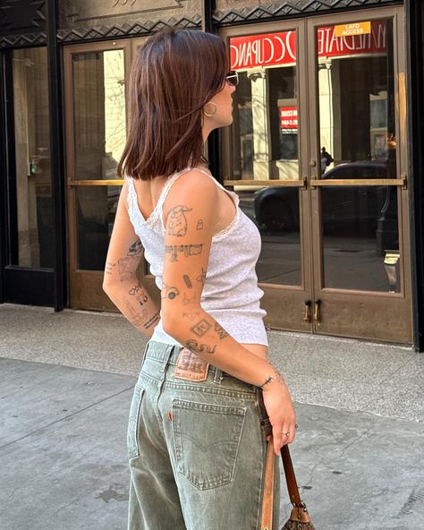 hehe Small Top Big Pants, Big Pants, Tattoo Girl, Fits Inspo, Wardrobe Update, Downtown Girl, Summer Outfit Inspiration, Simplistic Tattoos, Tattoo Inspo