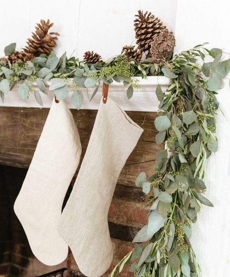 Minimalist Holiday Decorations Are A Thing, And Jenni Kayne Has Perfected Them Jenni Kayne Christmas, Christmas Light Scavenger Hunt, Season Decor, Minimal Christmas, Christmas Towels, Holiday Stocking, Christmas Cookies Decorated, Jenni Kayne, Holiday Stockings