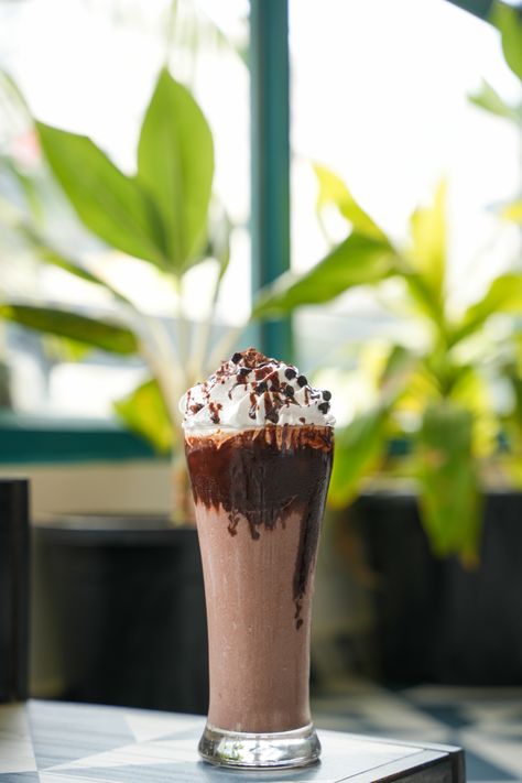 Indulge in the rich and creamy goodness of this chocolate frappe - a true treat for your taste buds and your eyes! 🍫☕️ #chocolatefrappe #coffeeholic #foodphotography #deliciousness Frappe Photography, Chocolate Frappe, Drinks Photography, Hotel Photography, Frappe, Taste Buds, Your Eyes, Food Photography, Pool