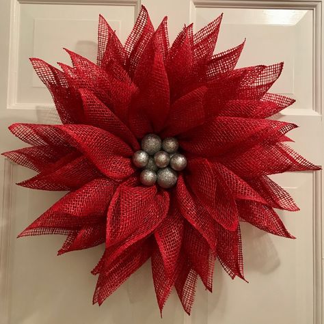 Red And Gold Christmas Wreath, Santa Wreaths, Mesh Christmas Wreaths, Christmas Flower Wreath, Christmas Ornament Coloring Page, Square Wreath, White Christmas Wreath, Holiday Wreaths Diy, Poinsettia Wreath