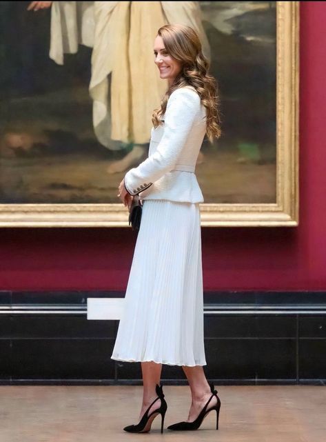 Classy Modern Outfits, Princess Of Wales Fashion, Kate Middleton Style Dresses, Kate Outfits, Katherine Middleton, Style Kate Middleton, Princess Kate Style, Kate Middleton Style Outfits, Duchesse Kate