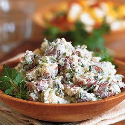 Creamy Potato Salad  I think this also would be good to use cauliflower instead of potatoes :) Irish Potato Salad, Salad Coleslaw, Irish Cooking, Irish Potato, Hp Sauce, Irish Dishes, Irish Cuisine, Creamy Potato Salad, Potato Salad Recipe