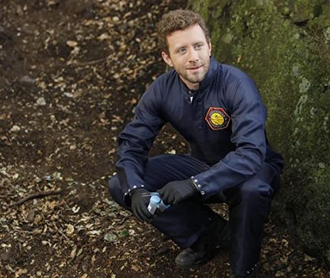 The Memories in the Shallow Grave (2011) Hodgins And Angela, Jack Hodgins, Tj Thyne, Shallow Grave, Fox Bones, Bones Quotes, Bones Tv Series, Booth And Bones, Bones Tv Show