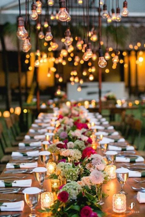 Wedding Flower Arrangements Table, Wedding Reception Lighting, Romantic Wedding Receptions, Lights Wedding Decor, Boda Mexicana, Wedding Reception Tables, Long Table, Rustic Country Wedding, Deco Floral