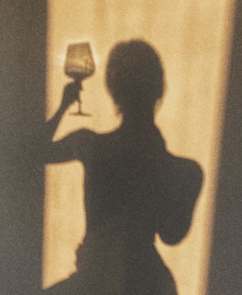 Wine , shadow , aesthetic #wine #shadow #winetime #wineoclock #aesthetic #aestheticwine Wallpaper Aesthetics, Shadow Photography, Shadow Photos, Shadow Pictures, Sun Light, Foto Art, Beige Aesthetic, Brown Aesthetic, Instagram Inspo