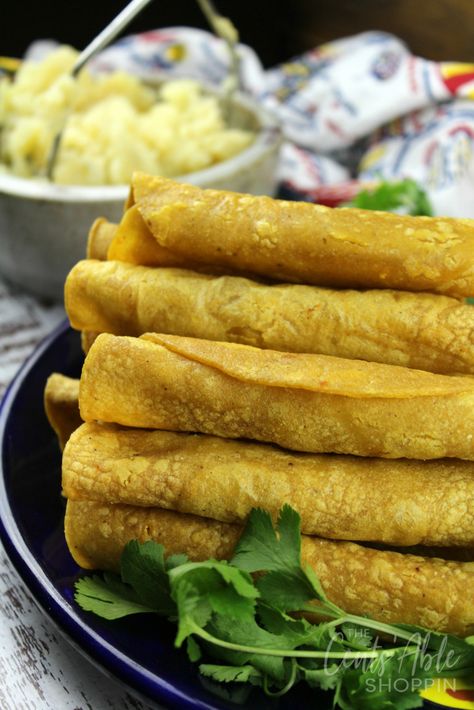 Potato Taquitos, Creamy Avocado Dip, Potato Diet, Taquitos Recipe, Meatless Meal, Vegan Mexican Recipes, Avocado Dip, Vegan Potato, Vegan Gluten Free Recipes