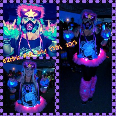 Glow Run 2013 Glow In The Dark Rave Outfits, Dark Rave Outfit, Glow Run, Rave Party, Rave Outfits, In The Dark, Glow In The Dark, Party Outfit, The Darkest