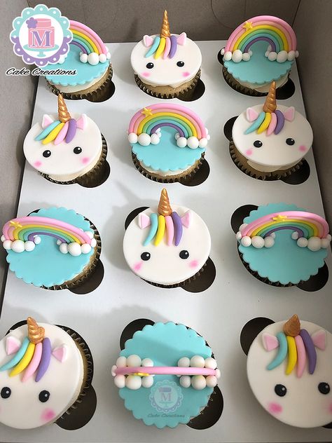 Unicorn fondant cupcakes Fondant Cupcake Toppers Birthday, Fondant Cupcakes Ideas, Unicorn Fondant Cake, Cakes Unicorn, Unicorn Cupcake Topper, Fondant Unicorn, Cupcakes With Fondant, Kids Cupcakes, Kue Fondant