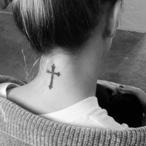 55+ Attractive Back of Neck Tattoo Designs - For Creative Juice Cross Tattoo Neck, Unique Cross Tattoos, Cross Tattoo On Wrist, Tattoo Sonne, Small Cross Tattoos, Simple Cross Tattoo, Personal Beliefs, Tattoo Son, 12 Tattoos